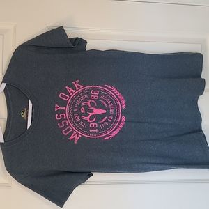 Mossy Oak gray and pink t-shirt